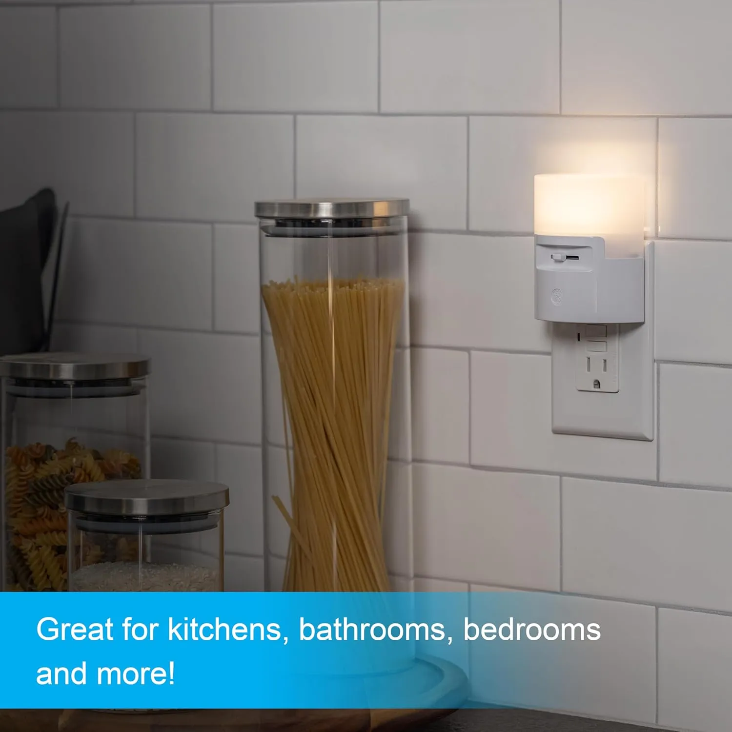 GE Ultrabrite LED Night Light, Dimmable, 100 Lumens, Plug-in, Dusk to Dawn Sensor, UL-Listed, Ideal for Bedroom, Bathroom, Nursery, Kitchen, Hallway, 45125, 1 Pack, White