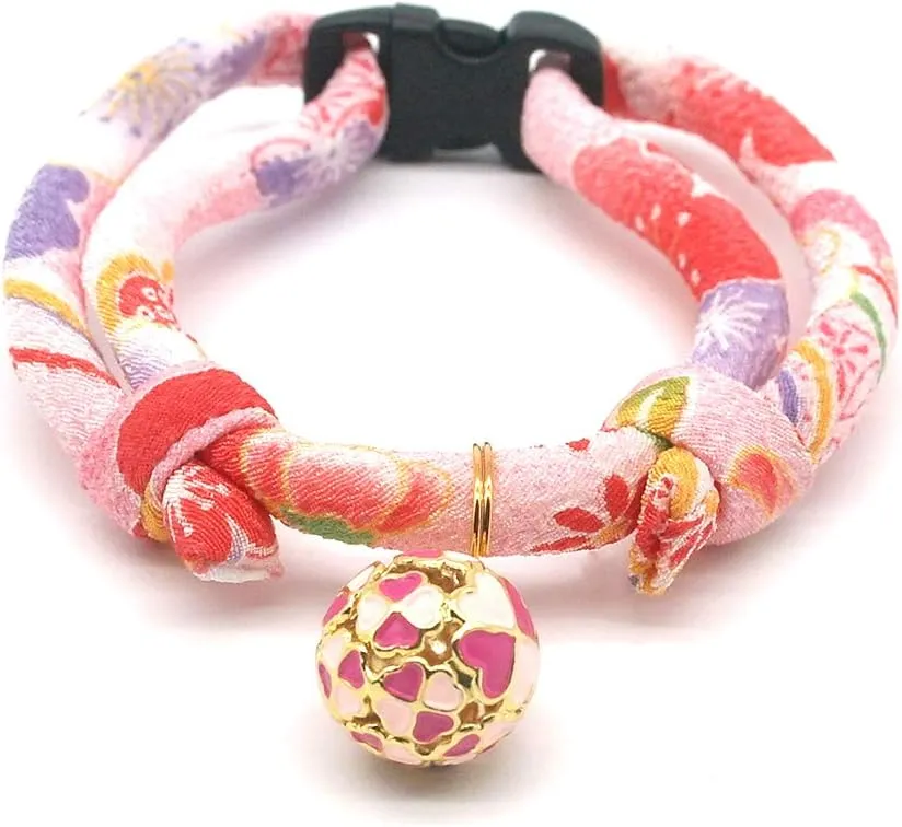 PetSoKoo Four-Leaf Clover Cat Collar with Bell Breakaway Buckle. Japanese Chirimen,Cute Kitten Collar for Girl Boy Cat